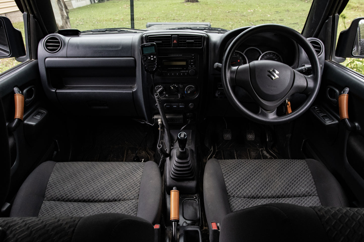 Suzuki Jimny 3rd Gen Leather Handle Set