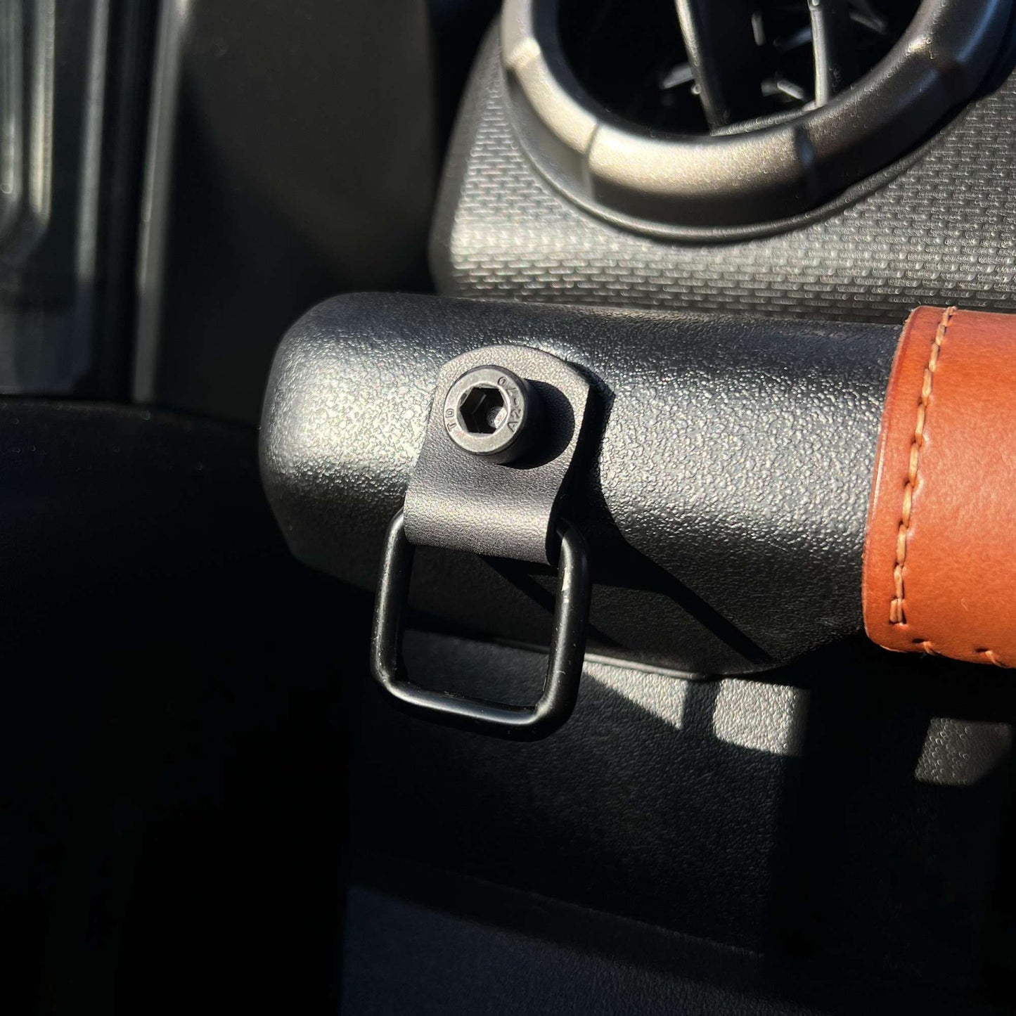 Dash Hooks – Leather & Steel Utility Mount - Black