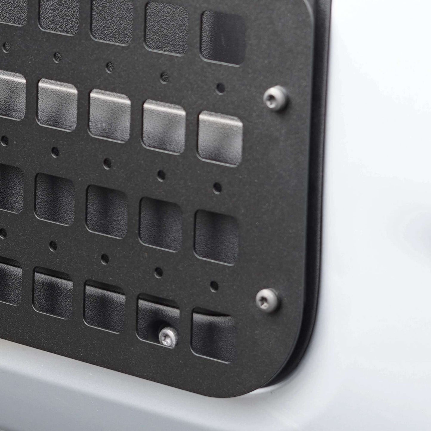 New Defender Tailgate Organiser Panel