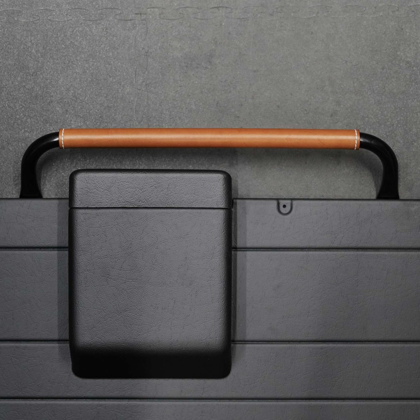 Defender Leather Handle - Safari Door, Heritage Style