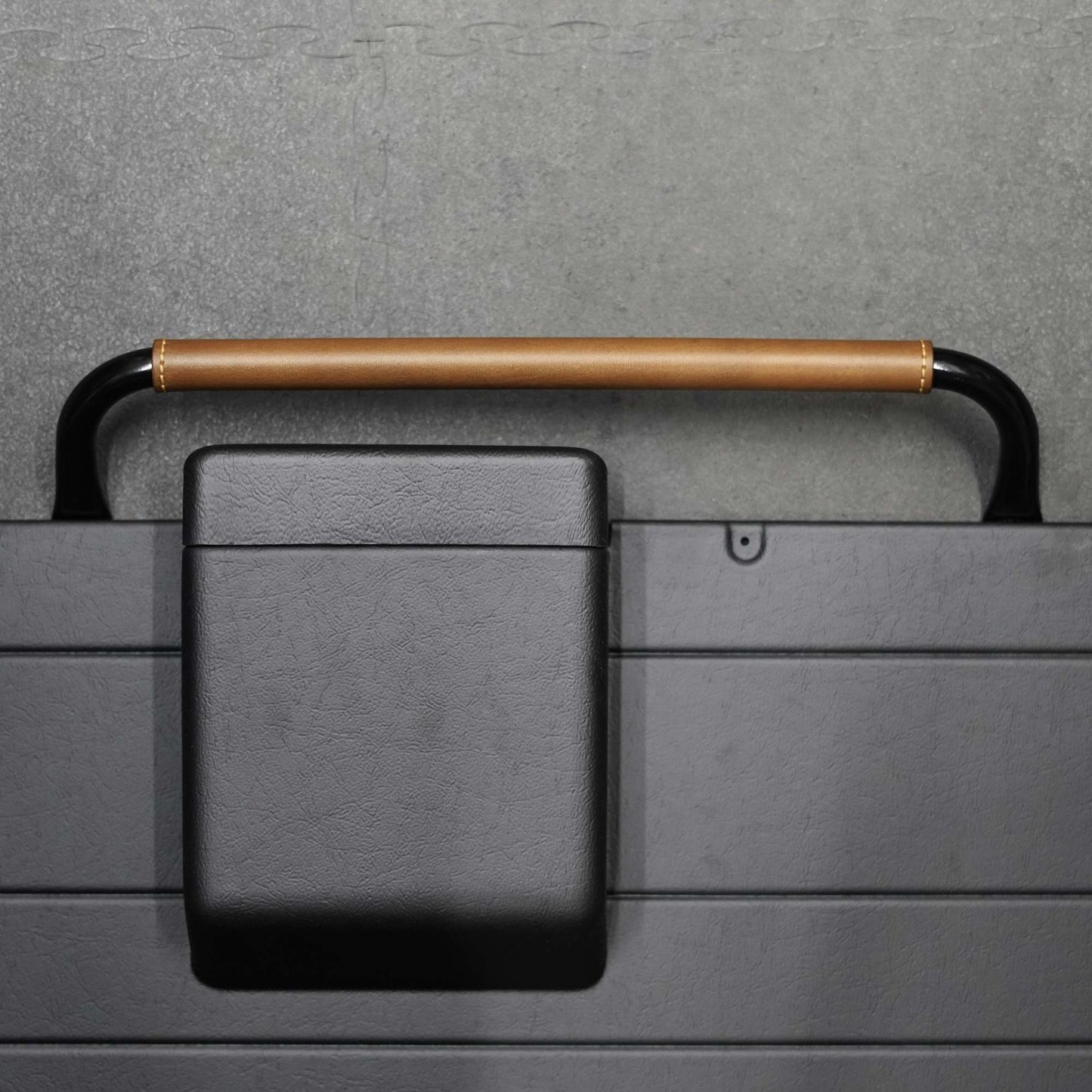 Defender Leather Handle - Safari Door, Heritage Style