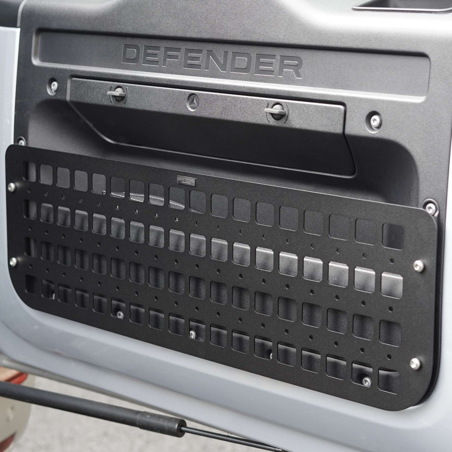 New Defender Tailgate Organiser Panel