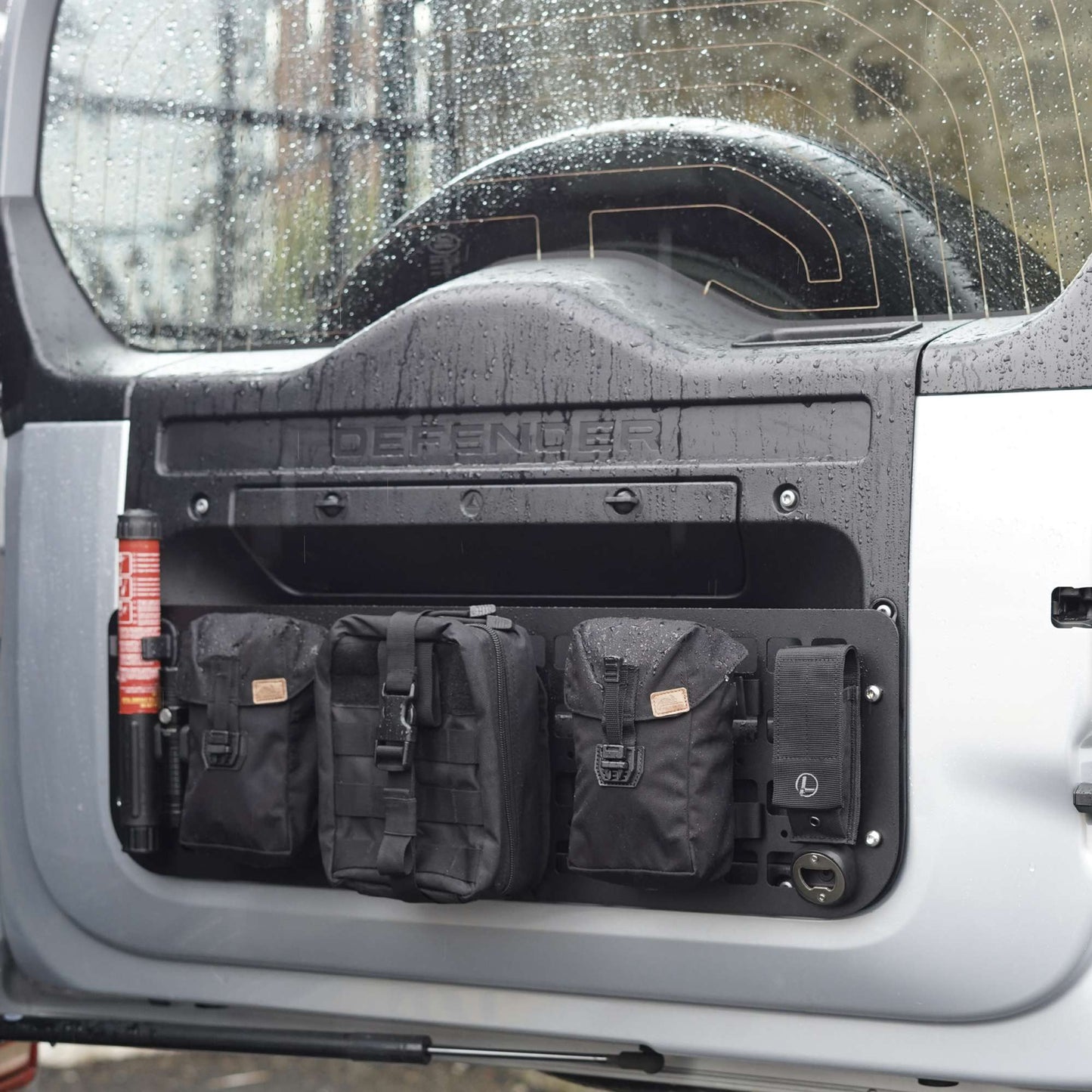 New Defender Tailgate Organiser Panel