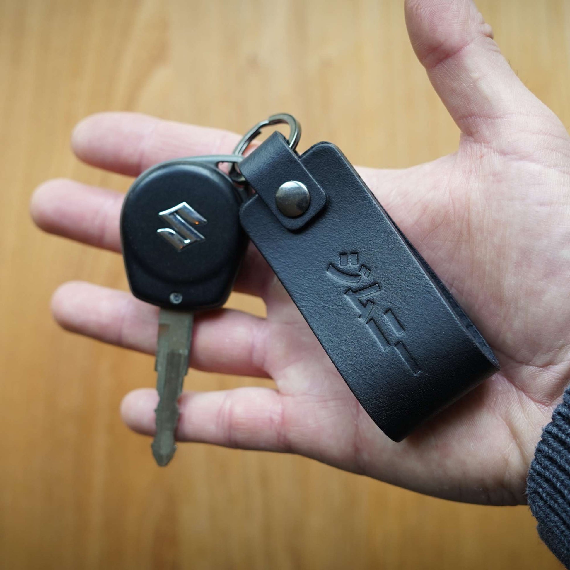 Suzuki Jimny Katakana Leather Key Ring - Black